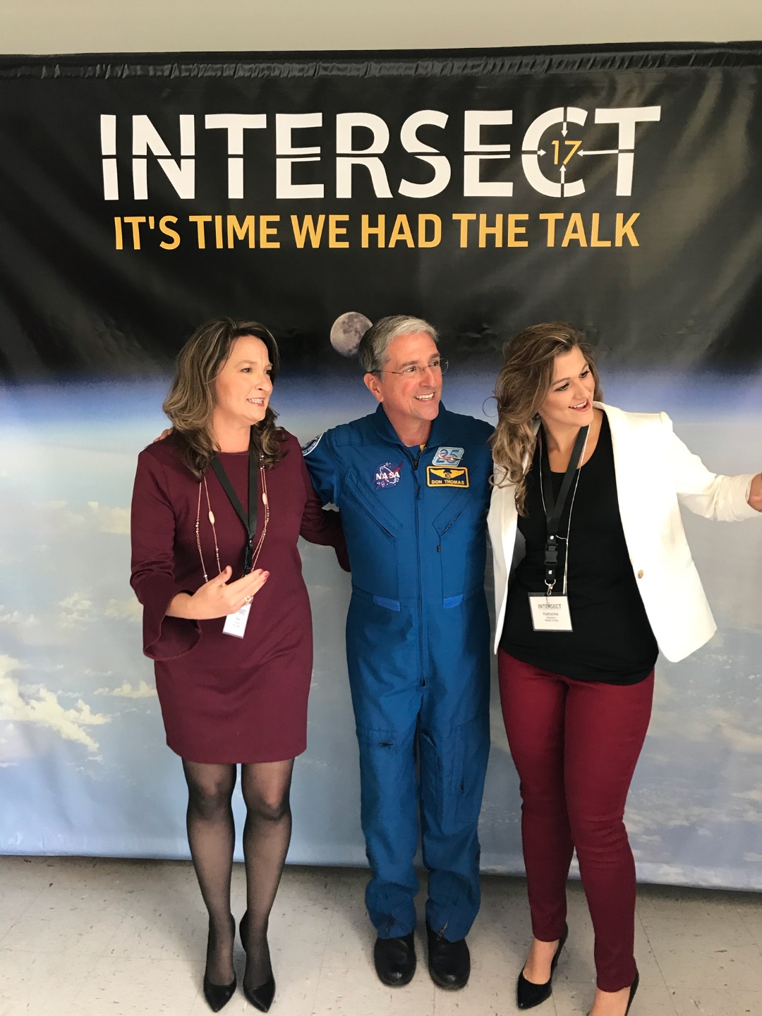 Elaina Farnsworth at Intersect 17 with NASA astronaut